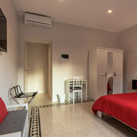 Casa San Lo' Zona San Lorenzo Termini Apartment Rom