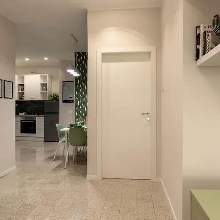 Casa San Lo' Zona San Lorenzo Termini Rzym