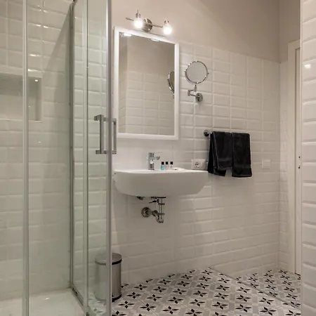 Casa San Lo' Zona San Lorenzo Termini Rzym