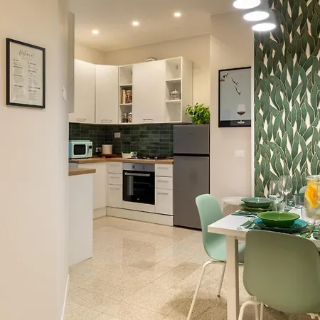 Casa San Lo' Zona San Lorenzo Termini Rzym